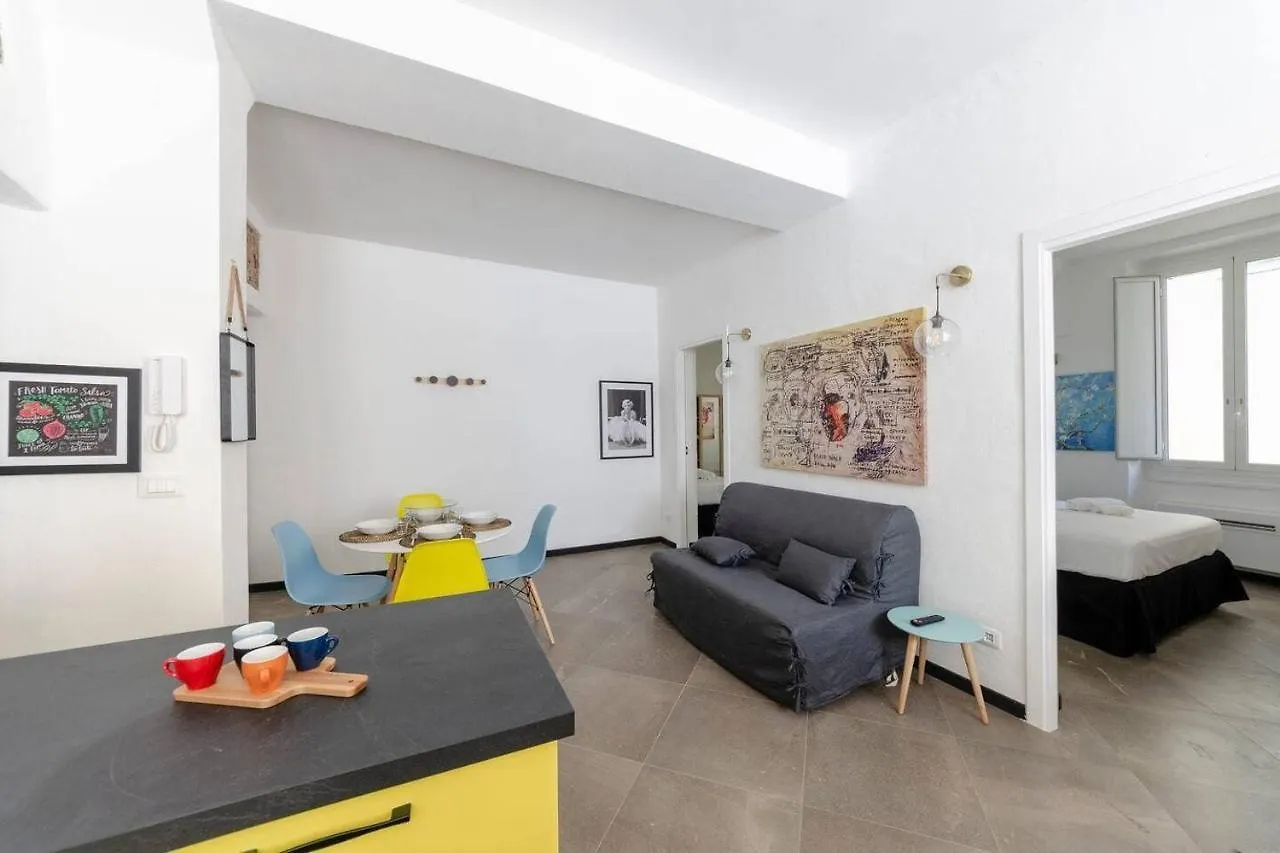 Castelli'S Apartments Campo 15 Genoa
