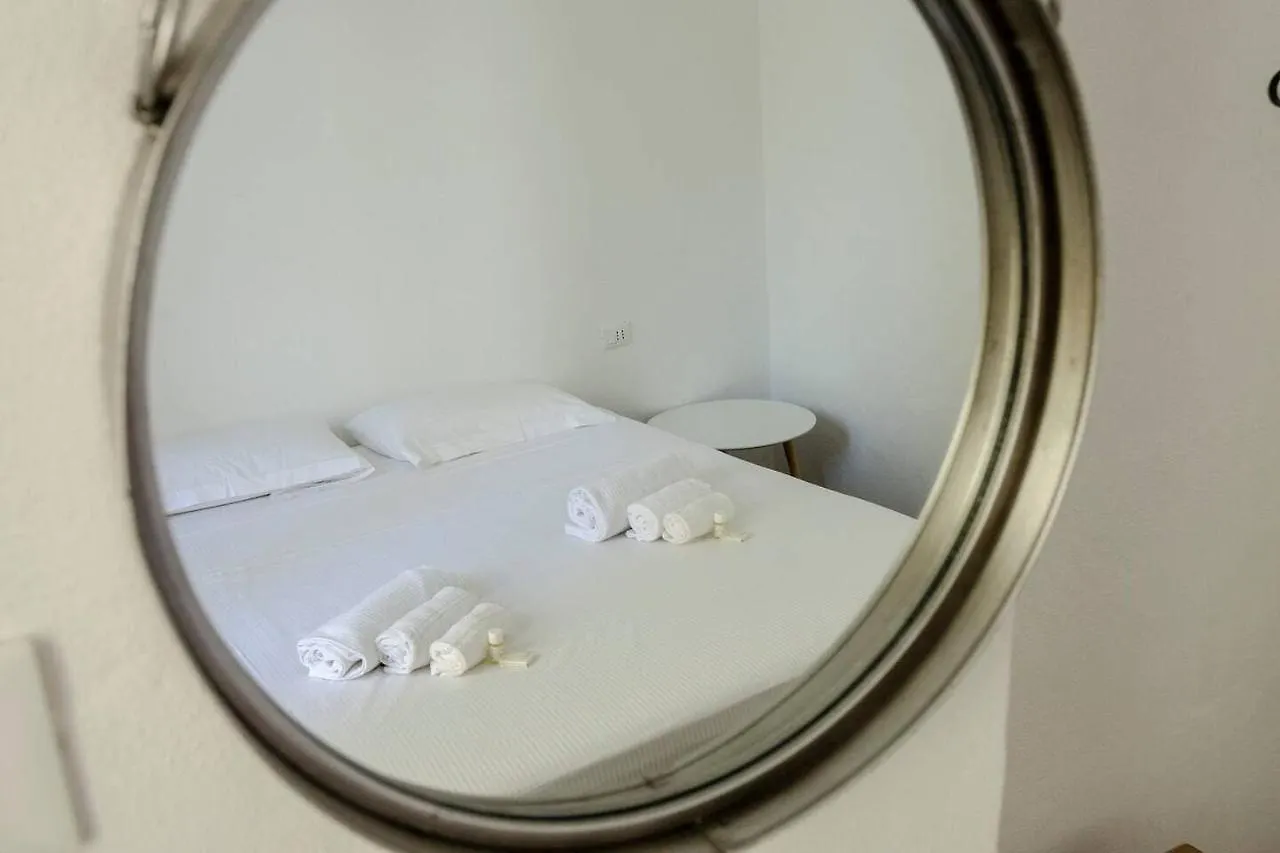 Castelli'S Apartments Campo 15 Genoa Italy