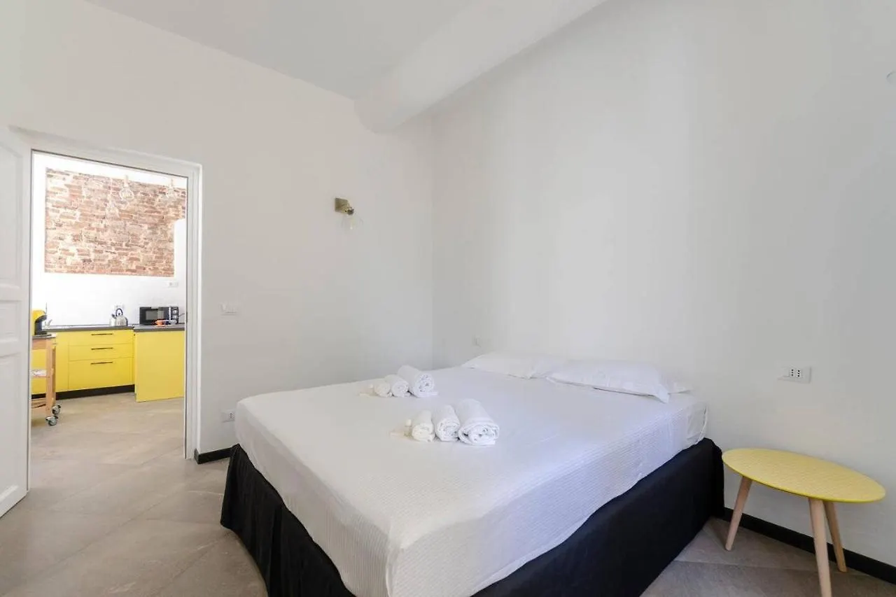 Castelli'S Apartments Campo 15 Genoa