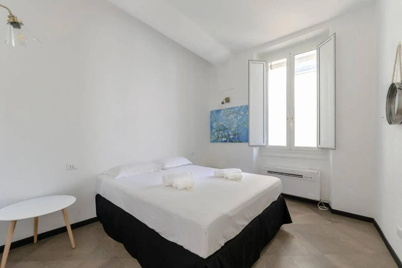 Castelli'S Apartments Campo 15 Genoa 0*,