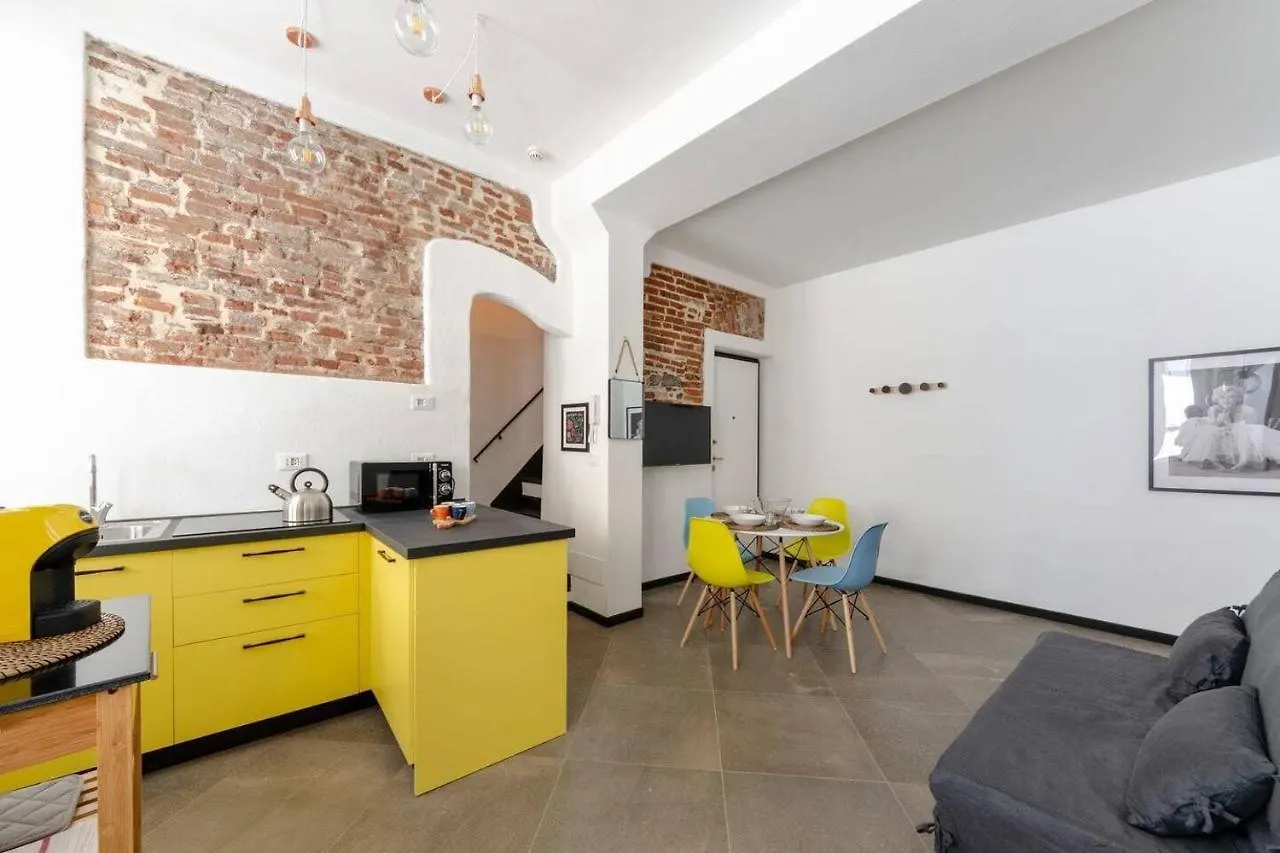 Castelli'S Apartments Campo 15 Genoa