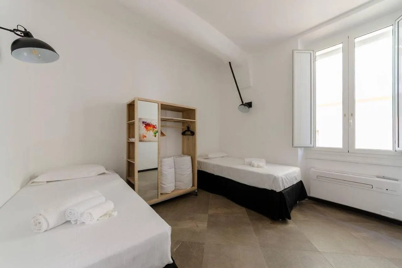 Castelli'S Apartments Campo 15 Genoa