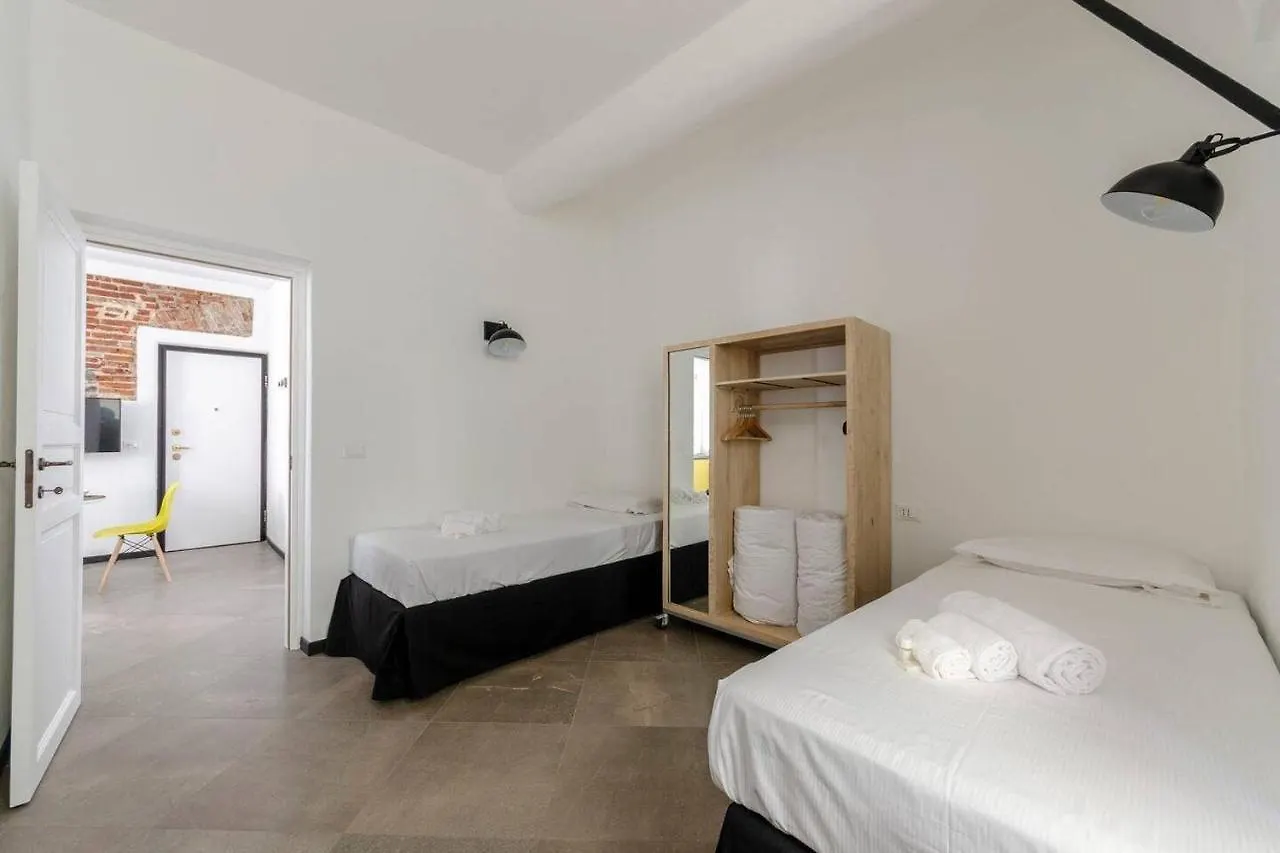 Castelli'S Apartments Campo 15 Genoa 0*,