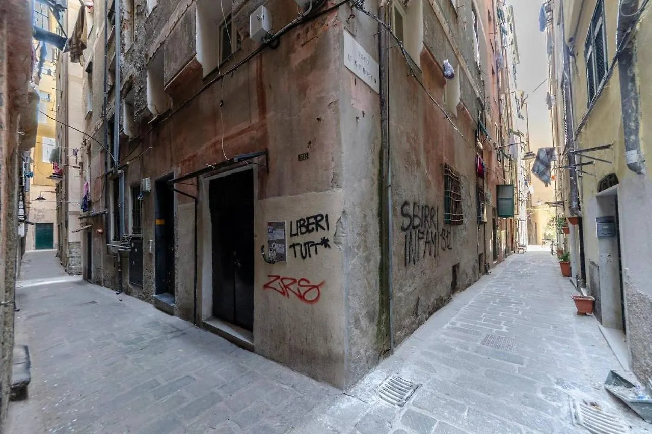 Castelli'S Apartments Campo 15 Genoa